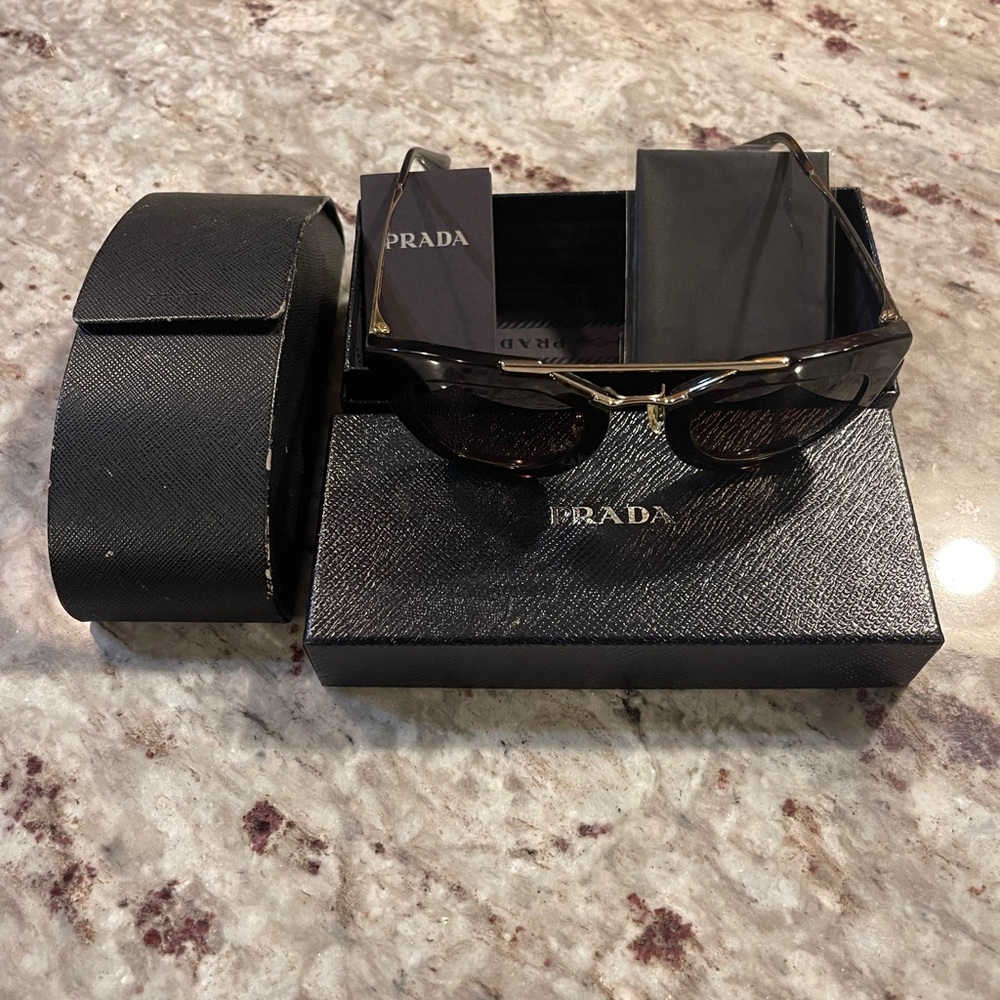 Prada Black and Brown Havana Sunglasses - Picture 2 of 10